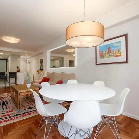 Coqueto Garaje ヴィーゴ