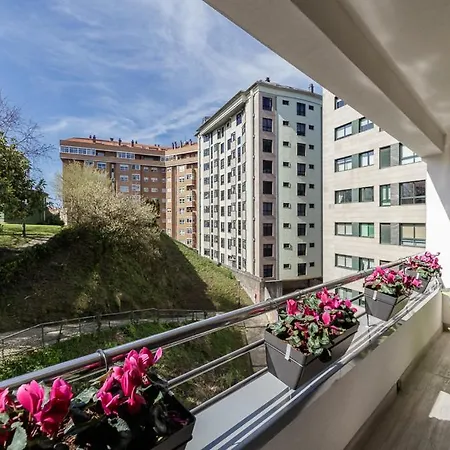 Coqueto Garaje アパート